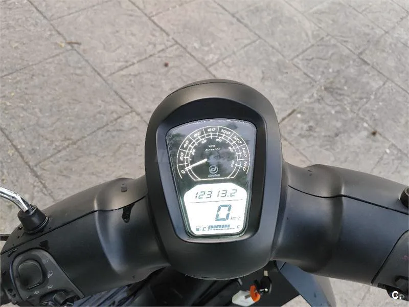Daelim Besbi 125 – Vista 4