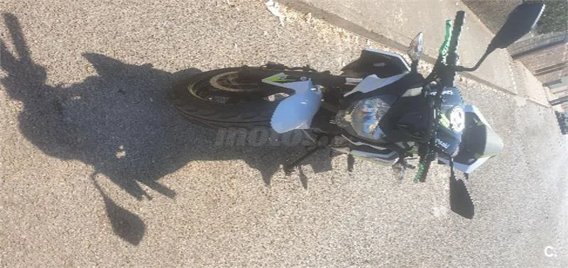 Kawasaki Z125 - Vista 3
