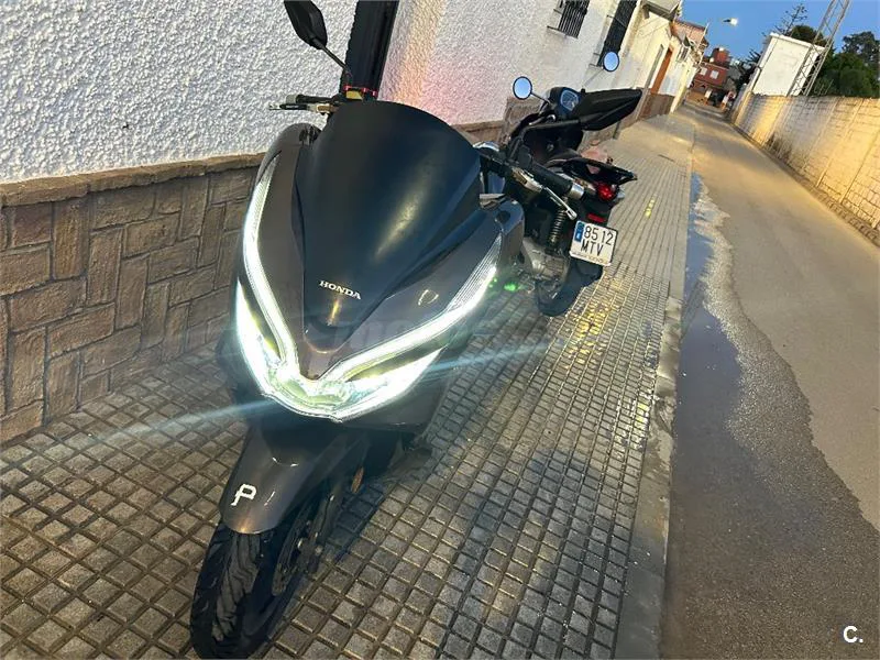 Honda PCX 125 – Vista 2