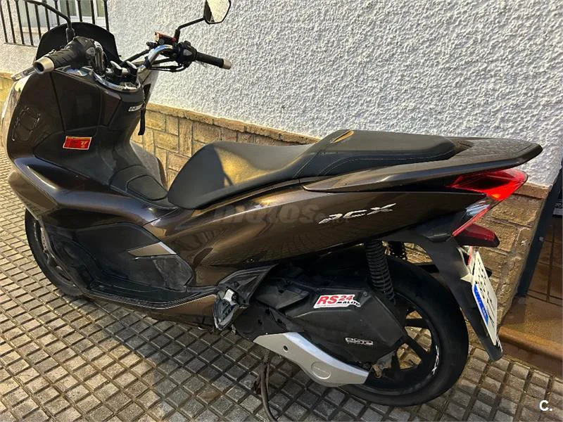Honda PCX 125 – Vista 4