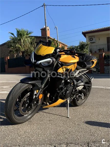 Triumph Street Triple 765 – Vista 3