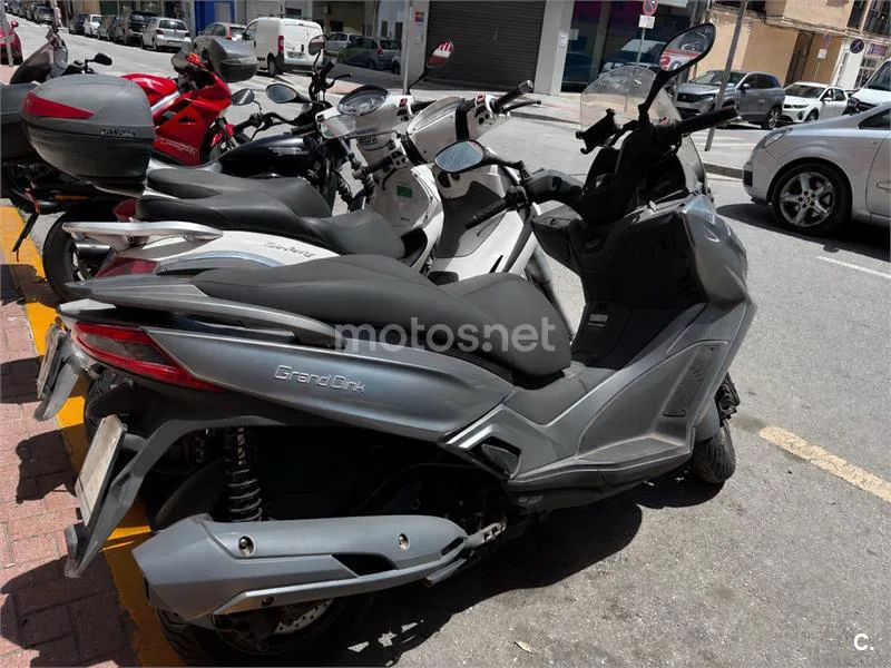 Kymco Grand Dink 300 – Vista 5