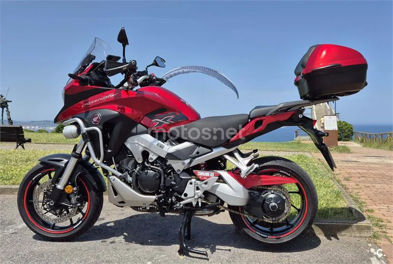 Honda VFR 800 X Crossrunner – Vista 6