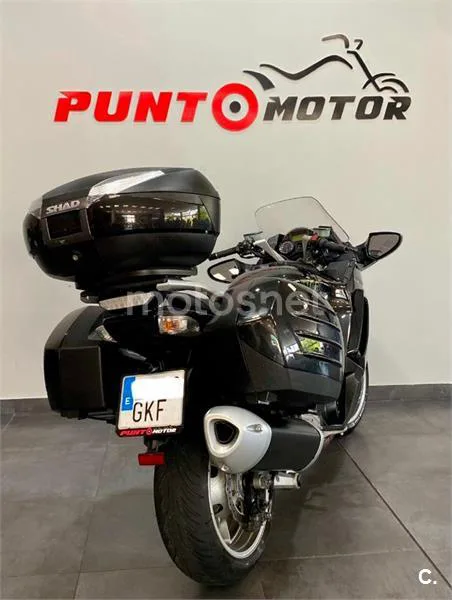 Kawasaki ZZR 1400 – Vista 4