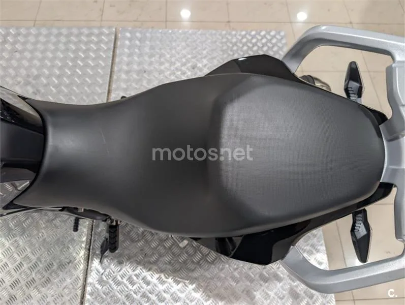 BMW G 310 R – Vista 18