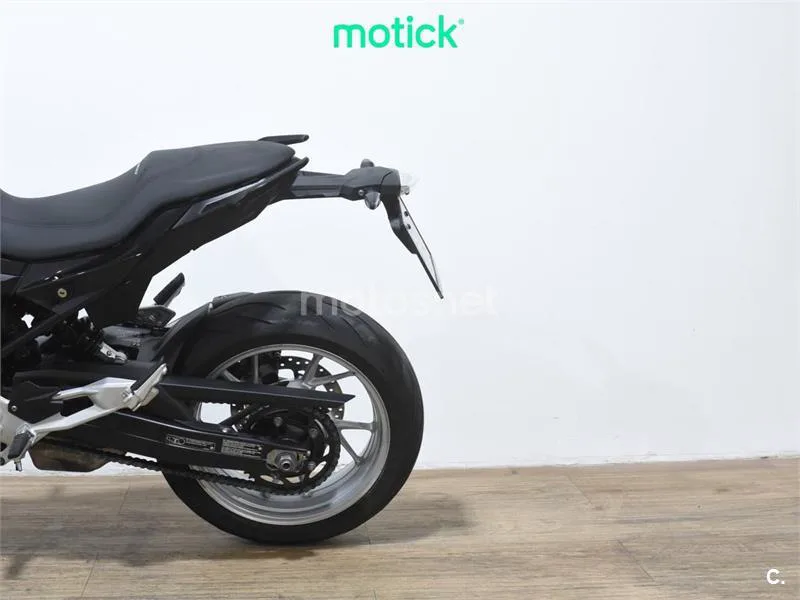 BMW F 900 R – Vista 9