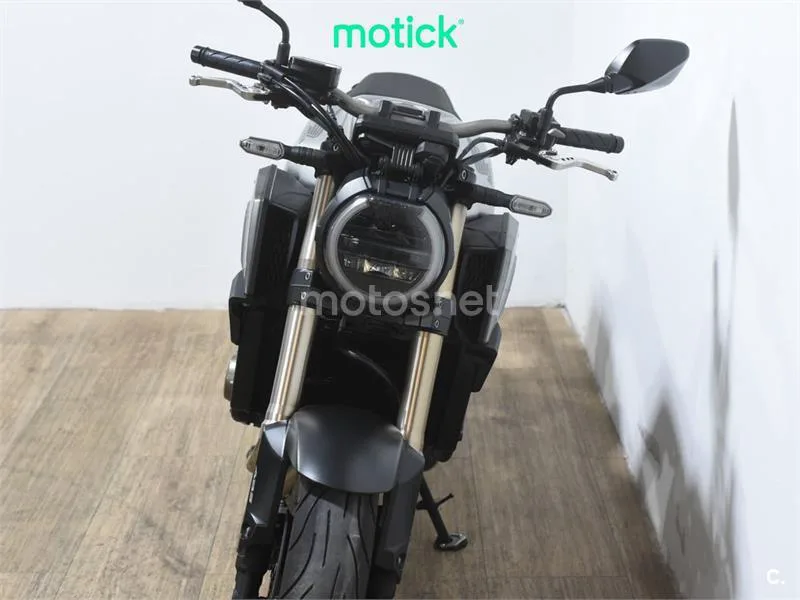 Honda CB 650 R – Vista 11