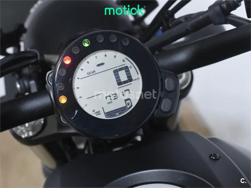 Yamaha XSR 700 – Vista 5