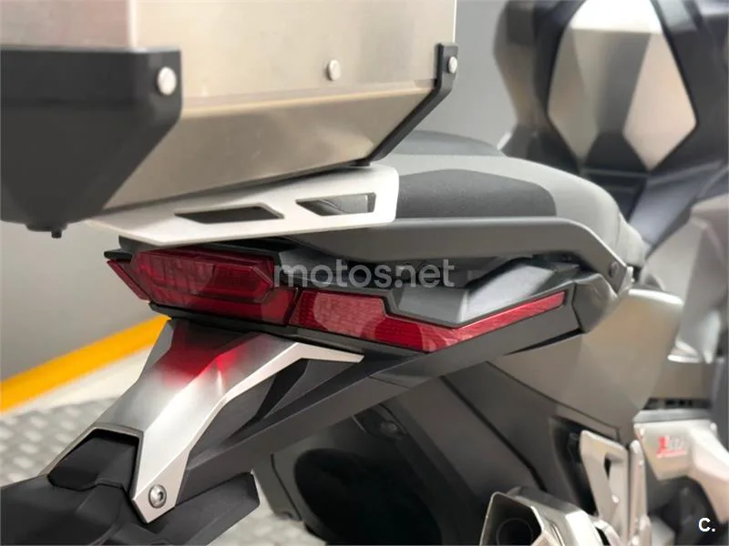 Honda X-ADV – Vista 12