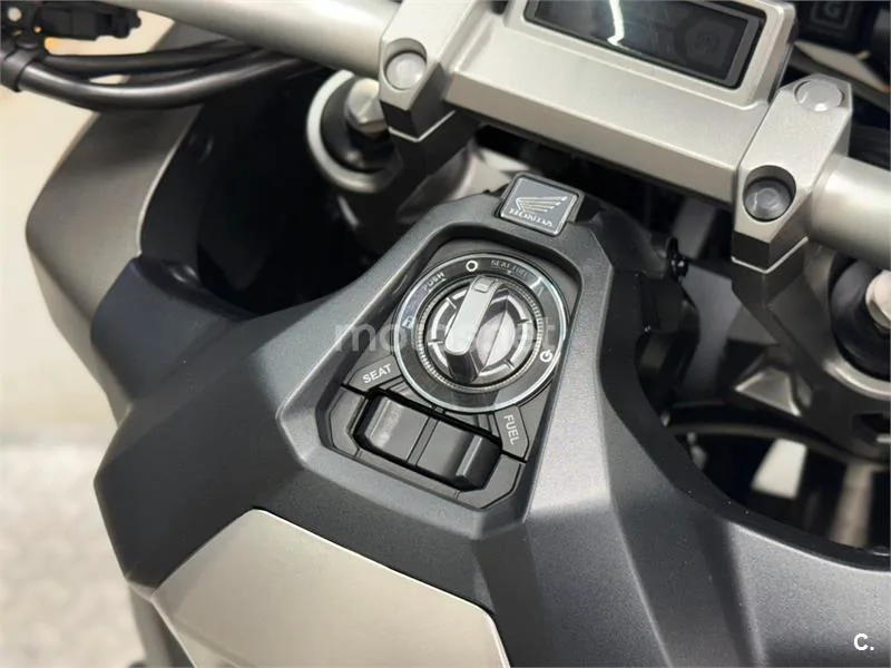 Honda X-ADV – Vista 14