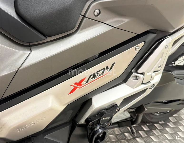 Honda X-ADV – Vista 16