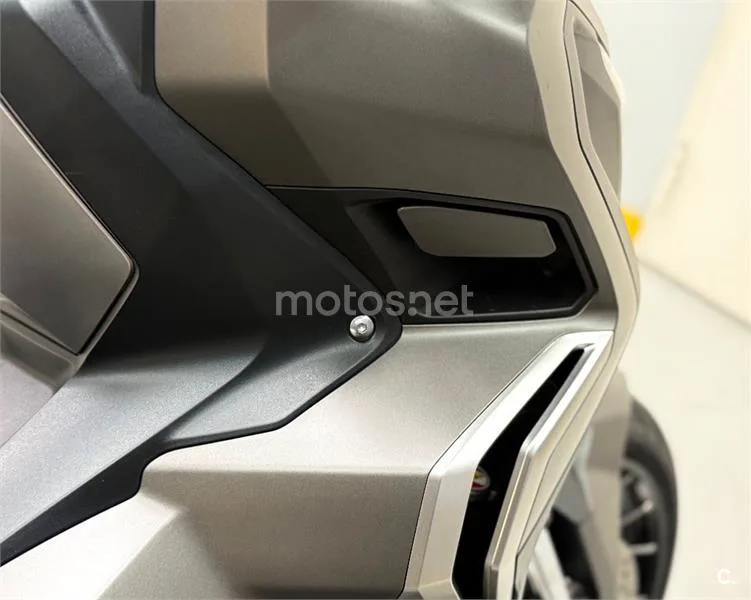 Honda X-ADV – Vista 21