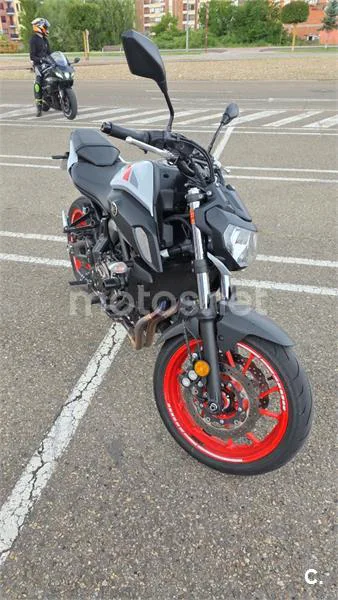 Yamaha MT-07 – Vista 2