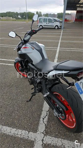 Yamaha MT-07 – Vista 4