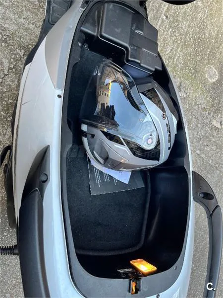 Piaggio MP3 500 HPE Business - Vista 6