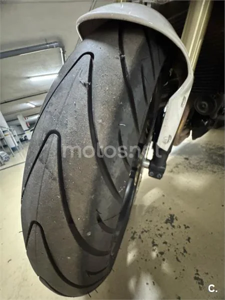 Triumph Street Triple – Vista 2