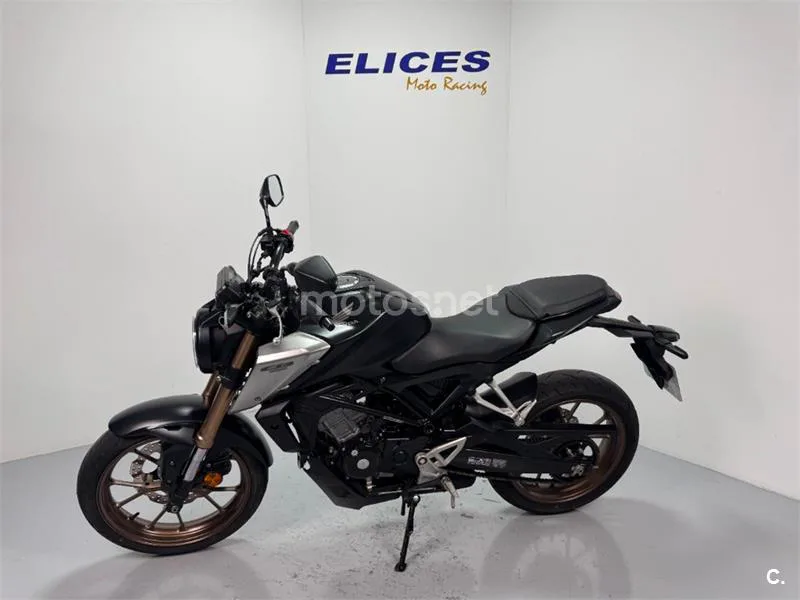 Honda CB 125 R – Vista 3