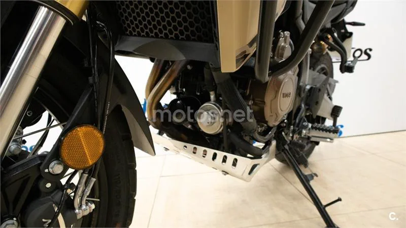 Voge 625 DSX – Vista 14
