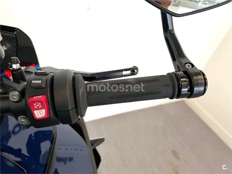 BMW M 1000 XR – Vista 7