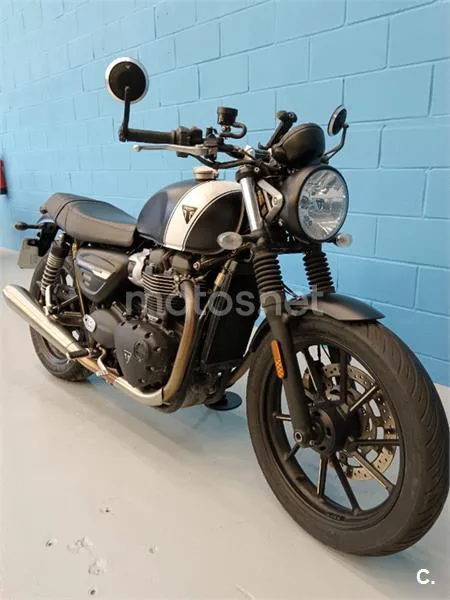 Triumph Speed Twin 900 – Vista 15