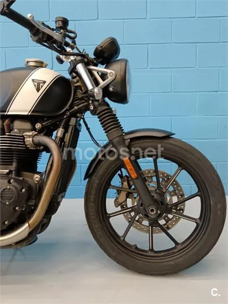 Triumph Speed Twin 900 – Vista 5