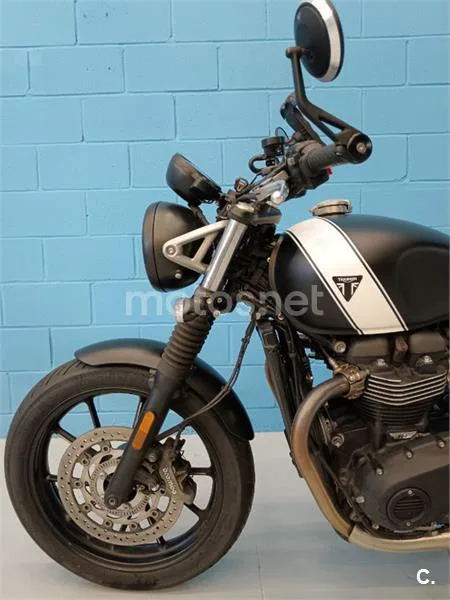 Triumph Speed Twin 900 – Vista 6