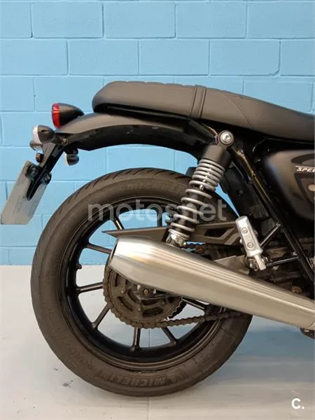 Triumph Speed Twin 900 – Vista 7