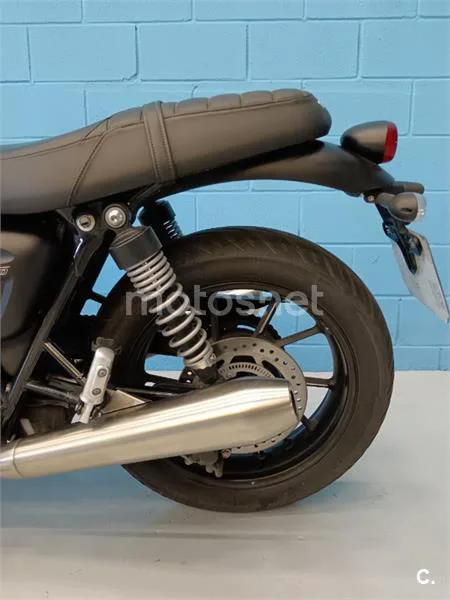 Triumph Speed Twin 900 – Vista 8