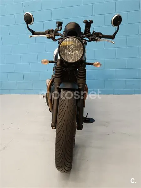 Triumph Speed Twin 900 – Vista 10
