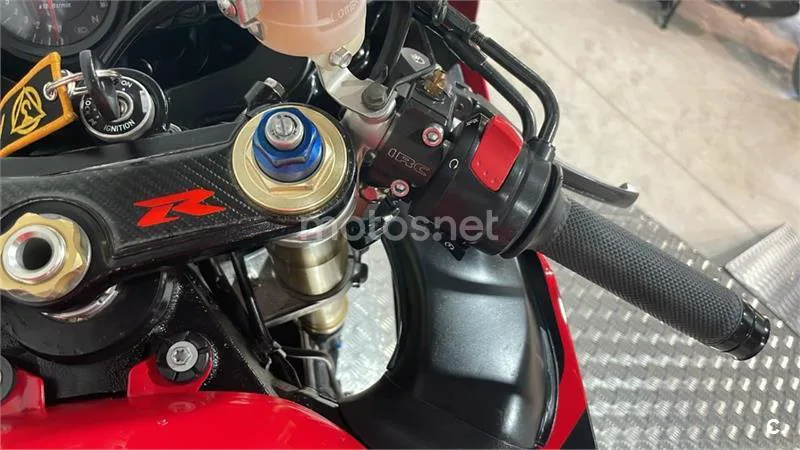 Suzuki GSX-R600 – Vista 13