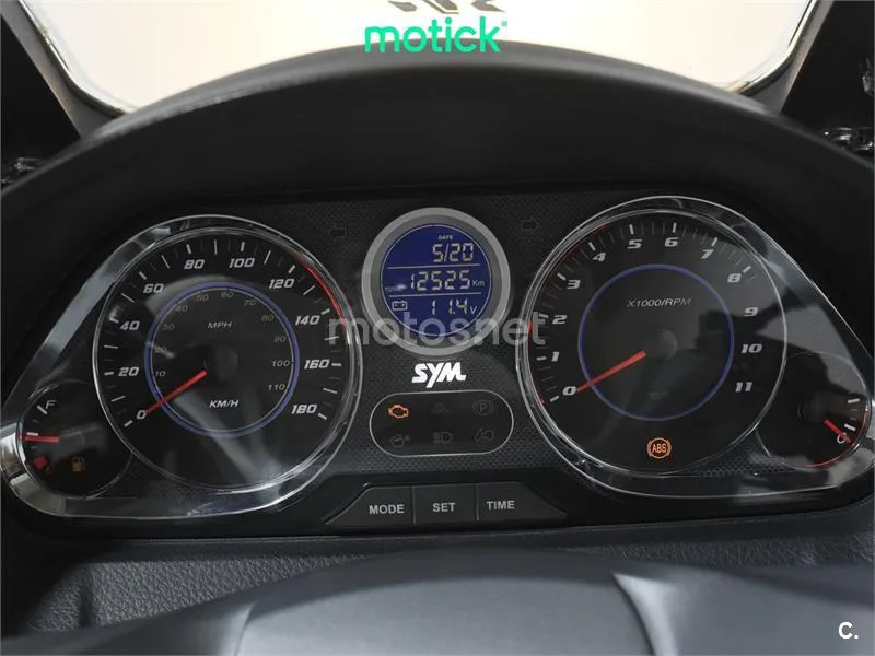 SYM Maxsym 400 – Vista 5