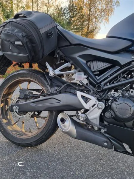 Honda CB 125 R – Vista 2
