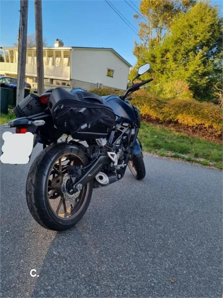Honda CB 125 R – Vista 4
