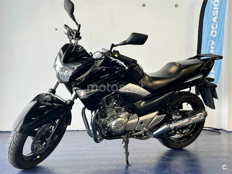 Suzuki Inazuma 250 – Vista 3
