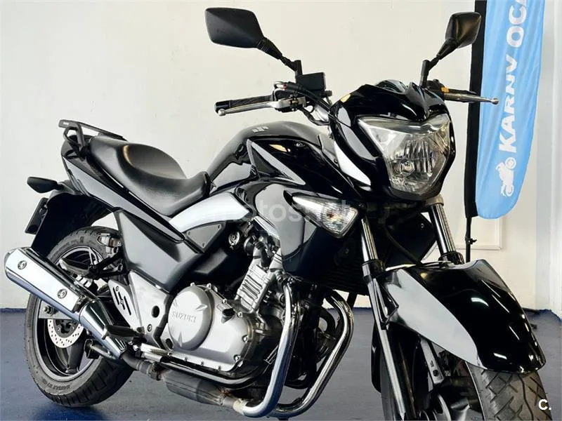 Suzuki Inazuma 250 – Vista 26