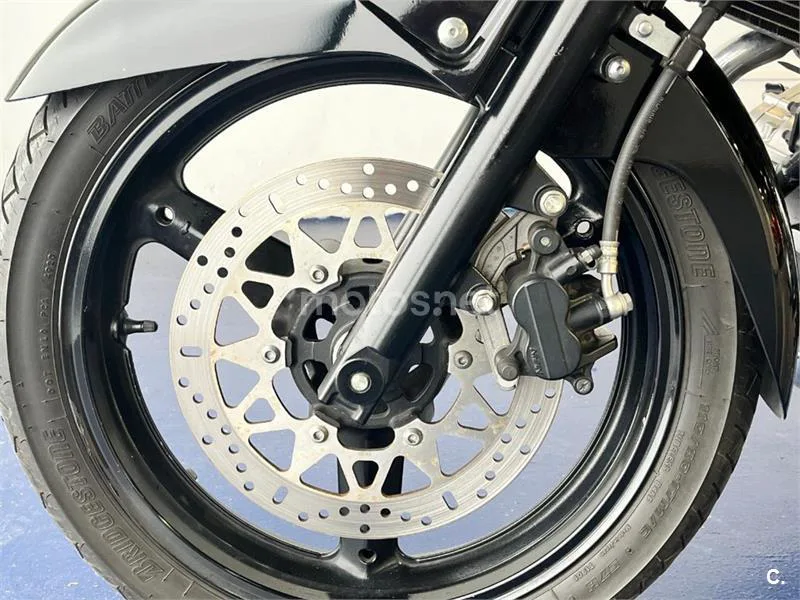 Suzuki Inazuma 250 – Vista 31