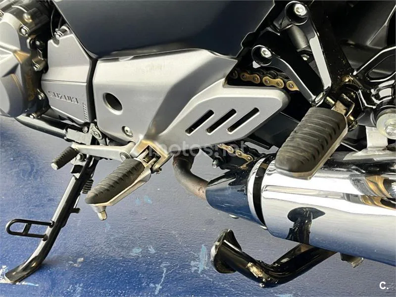 Suzuki Inazuma 250 – Vista 37