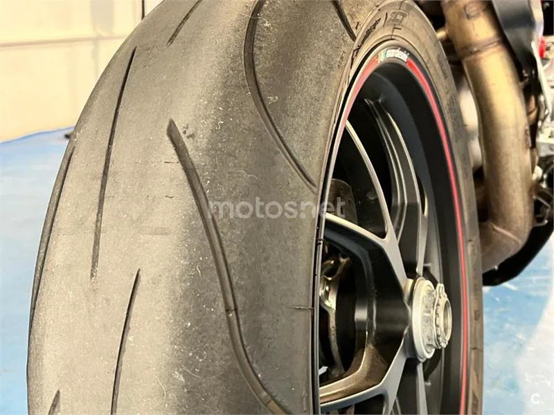 Ducati 848 Superbike – Vista 16