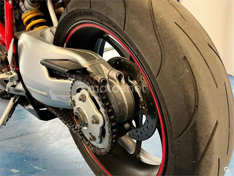 Ducati 848 Superbike – Vista 42