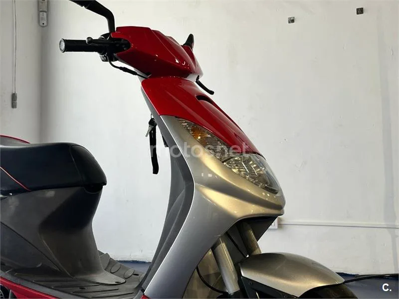 Peugeot VIVACITY 50 SPORT LINEA – Vista 6