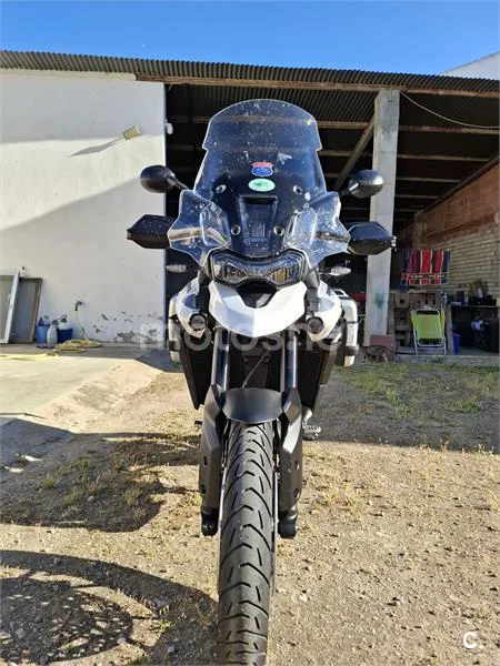 Triumph Tiger 900 – Vista 2