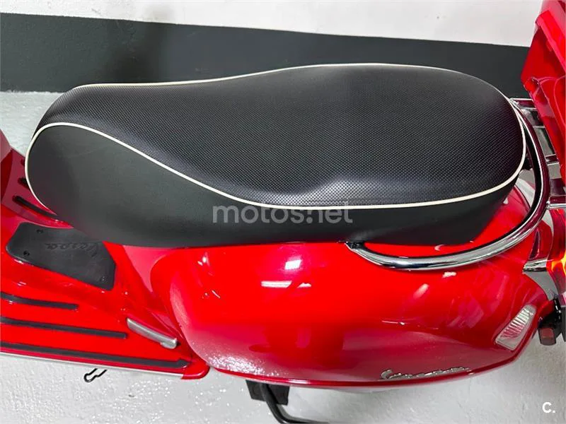 Vespa GTS 300 – Vista 16