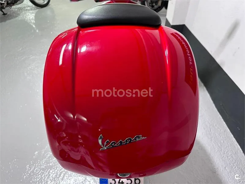 Vespa GTS 300 – Vista 19