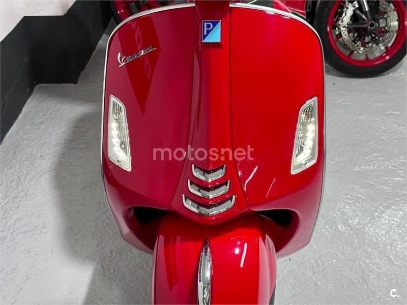 Vespa GTS 300 – Vista 27