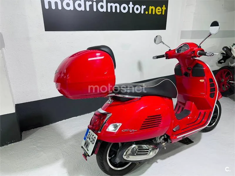 Vespa GTS 300 – Vista 4