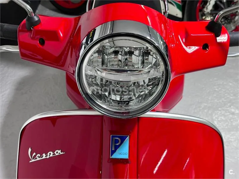 Vespa GTS 300 – Vista 33
