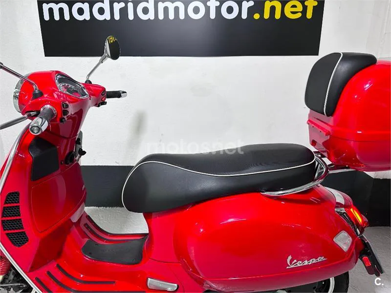 Vespa GTS 300 – Vista 8