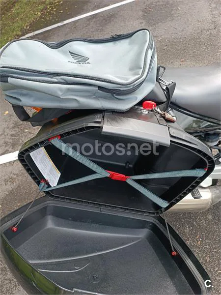 Honda CBF 600 N – Vista 3