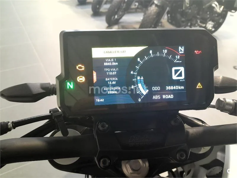 KTM 390 – Vista 3