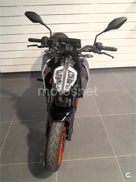 KTM 390 – Vista 4